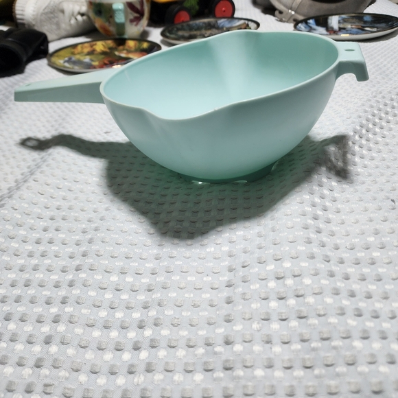 VINTAGE TUPPERWARE EUC COLLANDER STRAINER - Picture 1 of 5